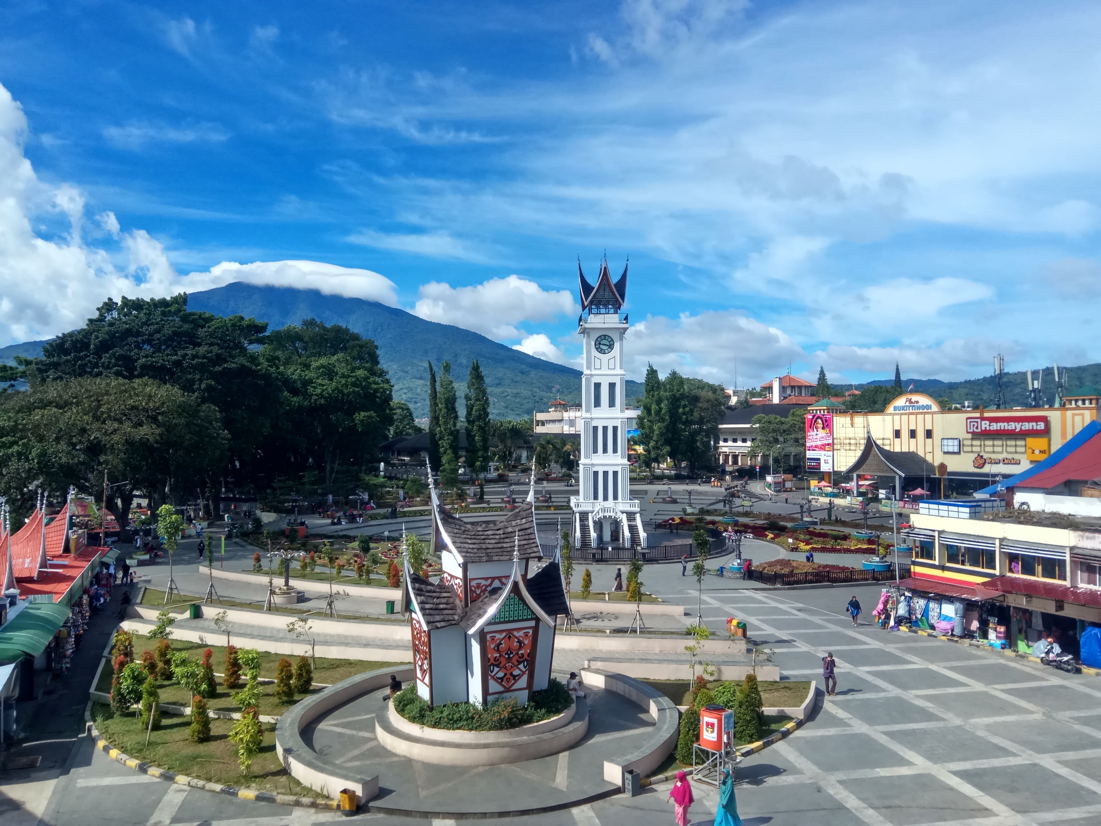 Jelajah Bukit Tinggi 4D3N - Foto utama